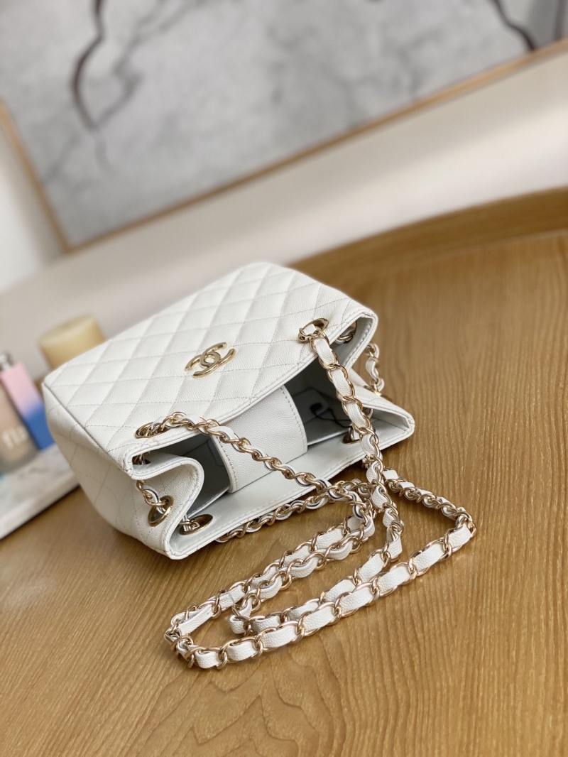 Ch**el bucket bags